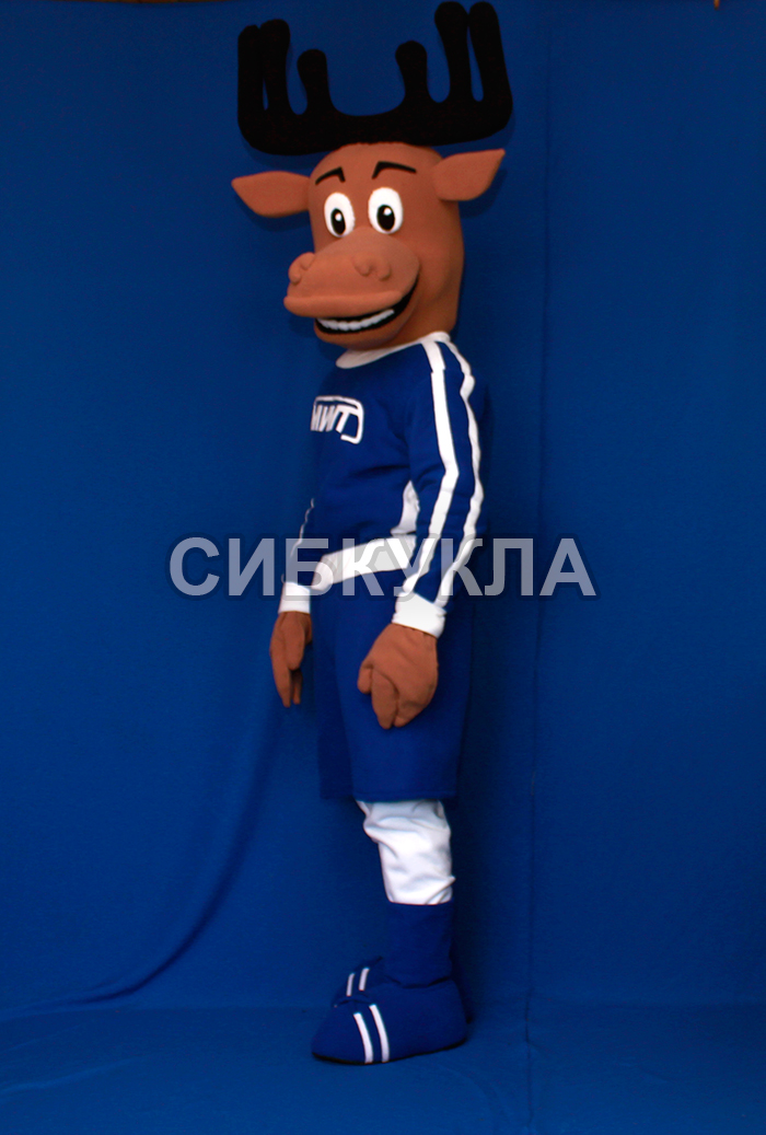 Ростовая Кукла Олень в Спортивном Костюме – Энергичный и Стильный Участник Вашего Мероприятия!